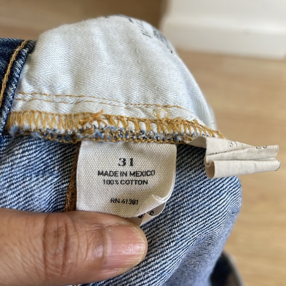 Unique Polo Ralph Lauren distressed , stitched and paint splatter jeans. Size 31 - Picture 13 of 13